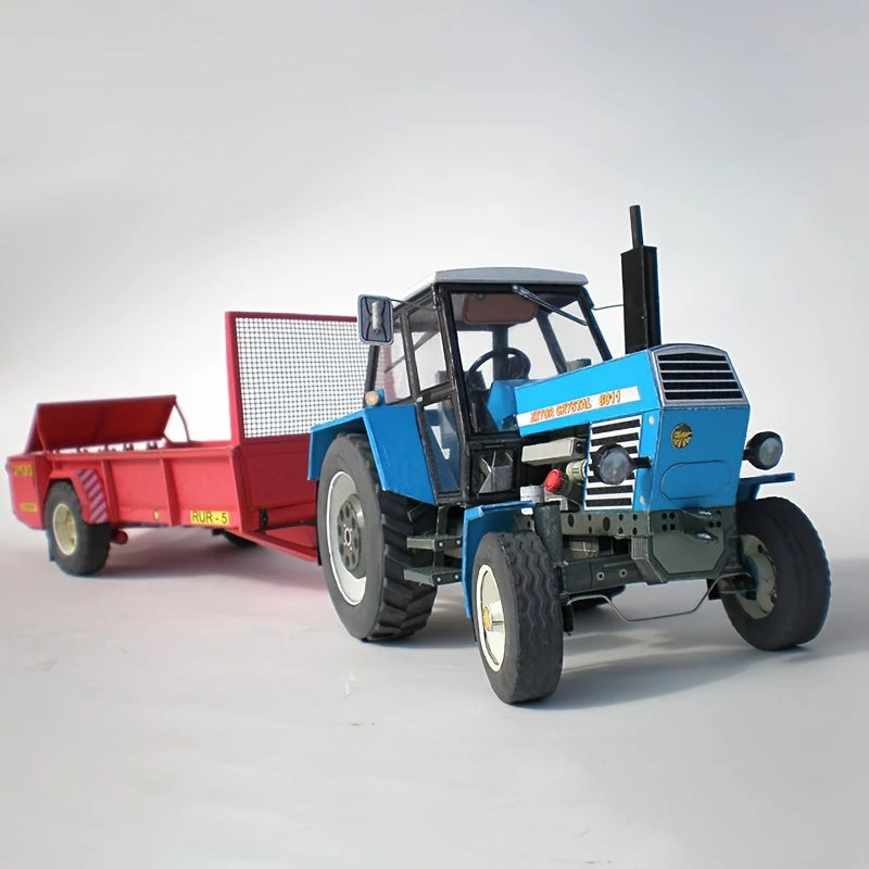 Traktor modell utánfutóval